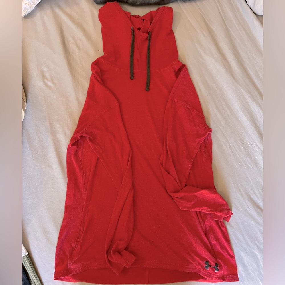 Under Armour light weight T-shirt hoodie